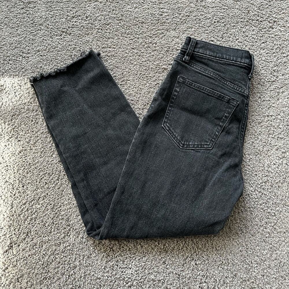 Abercrombie Ultra High Rise Ankle Straight Jeans - Picture 7 of 7